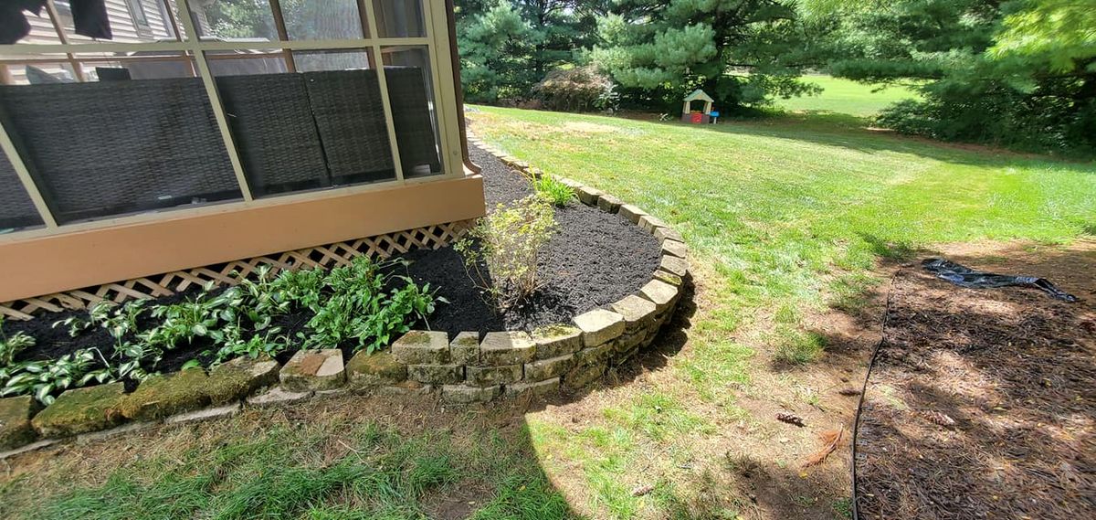 Mulch Installation for Mr. Prestige Lawn Care Perfectionist in Columbus, OH