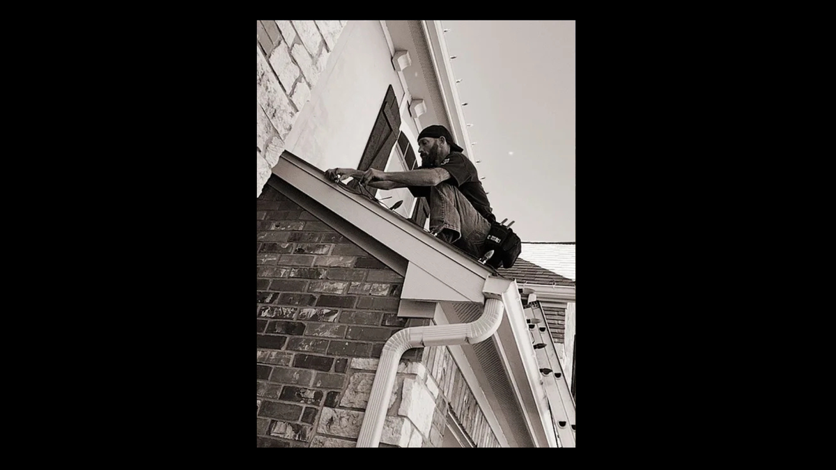  Christmas Lights Maintenance for North Star Lighting in Conroe,  TX