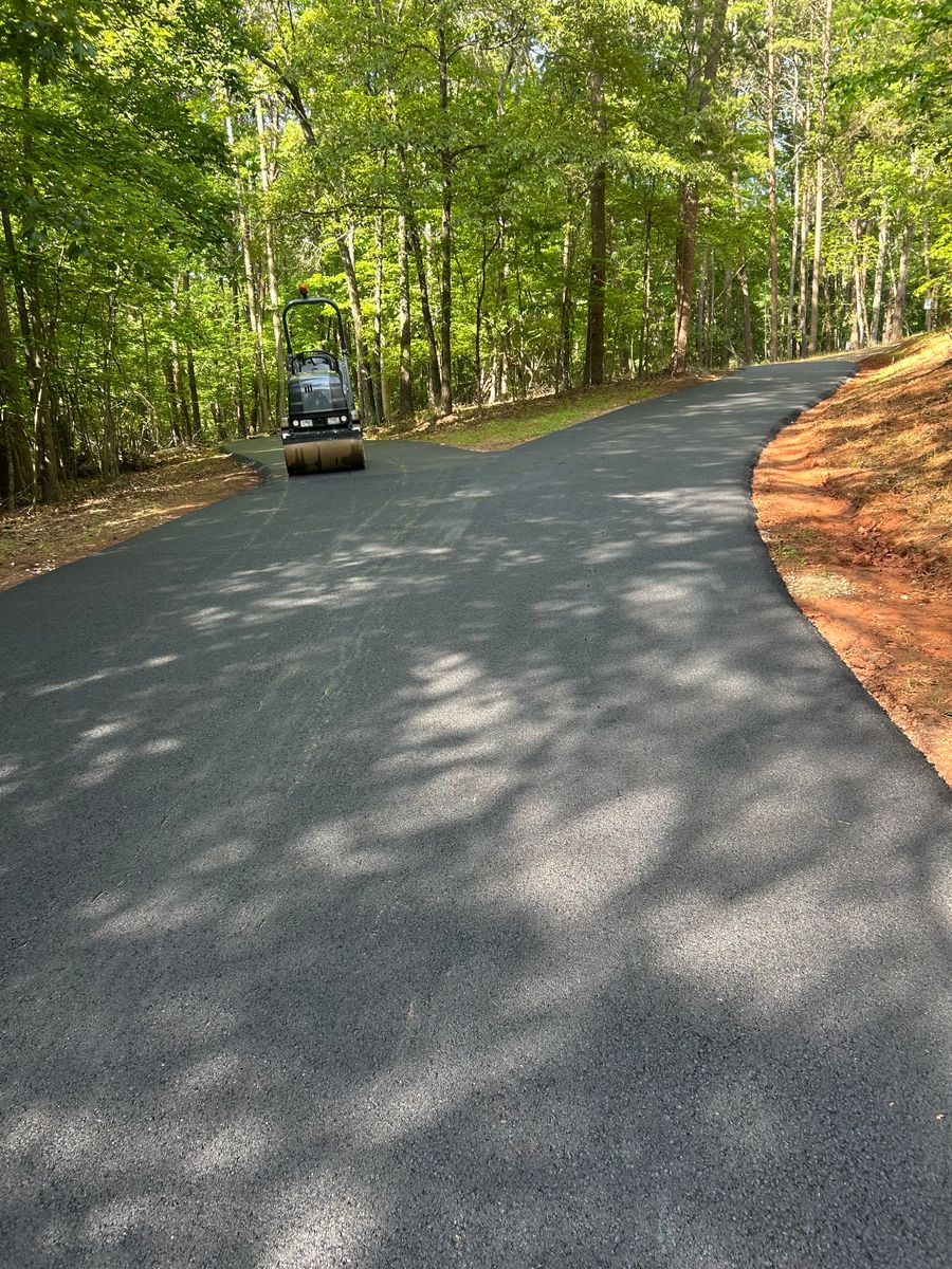 Asphalt Driveways for James R Carter Paving in Roanoke, VA