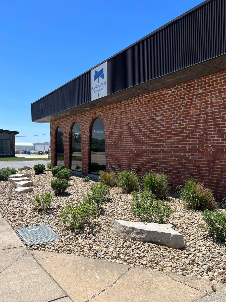 Natural Stone Hardscape for Lawn Masters in Hoopeston, IL