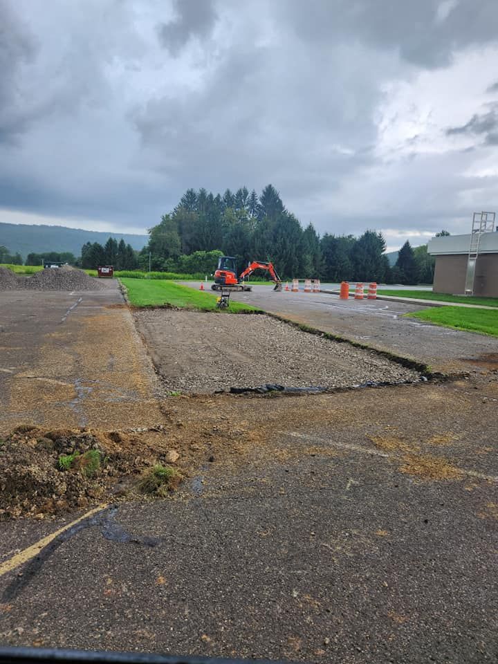 Foundation Digging for Simz Excavating & Plowing LLC in Warren, PA