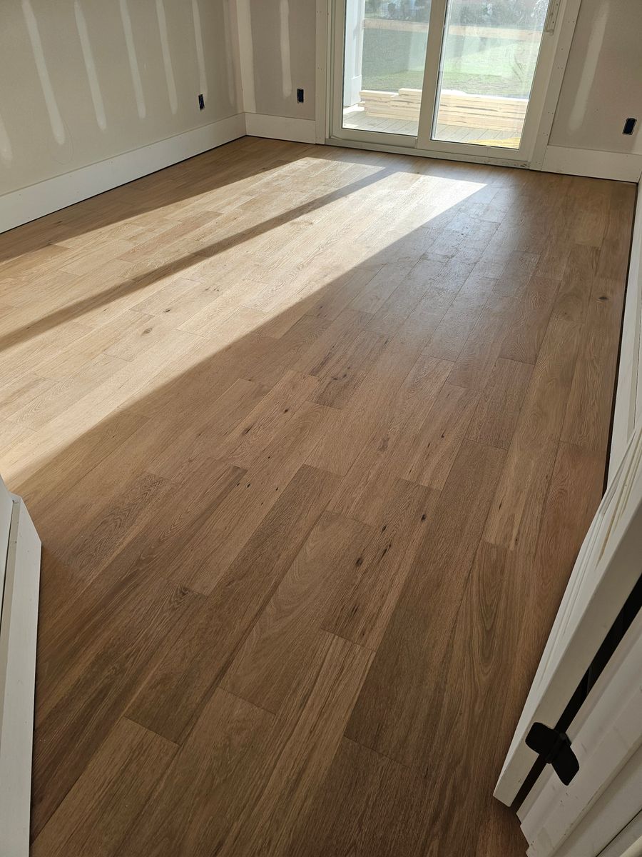 Flooring for DL Construction & Flooring in Morehead City, NC
