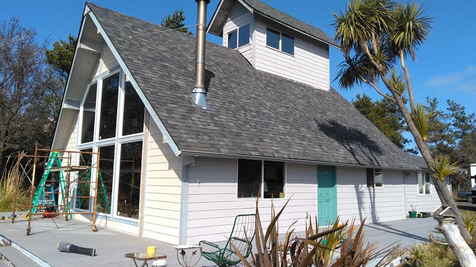 Roof Cleaning for Roose Paint & Restoration LLC  in Aberdeen, WA