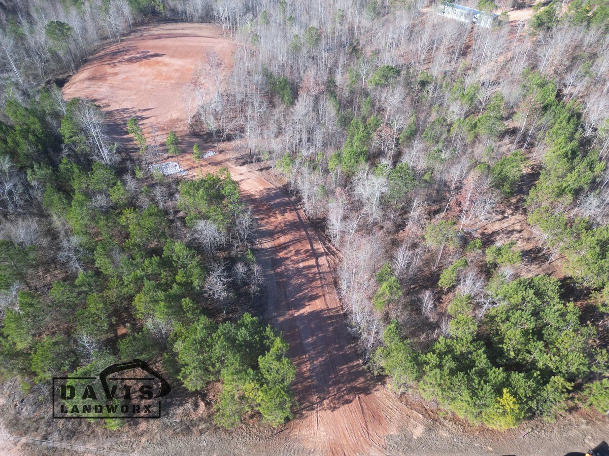 Dozer Services for Davis Landworx in Clanton,  AL