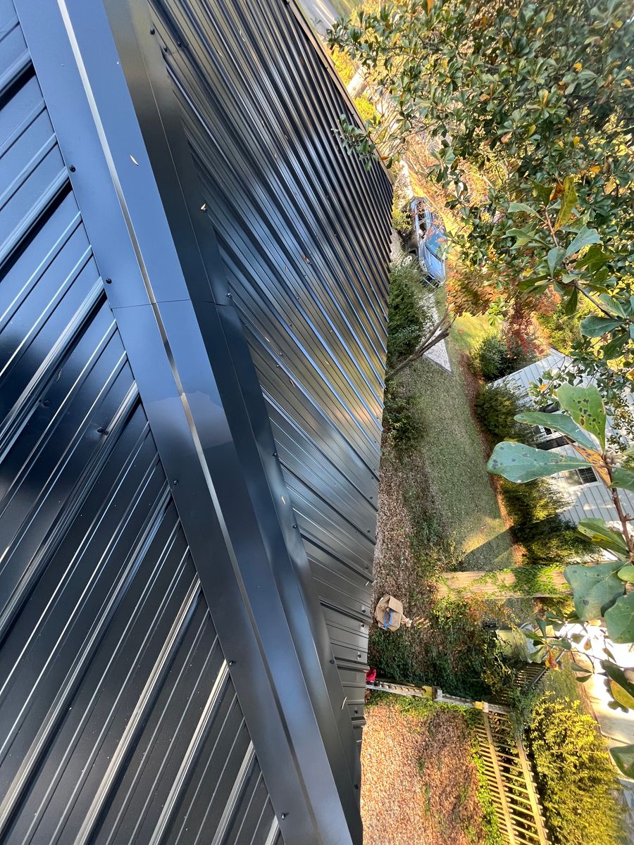 Metal Roofing for Roofing By Eubanks Home Improvements in Bethune, SC
