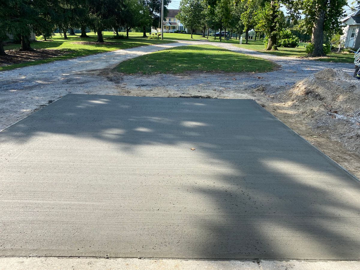 Concrete for Eachus Enterprises LLC in Lebanon, IN