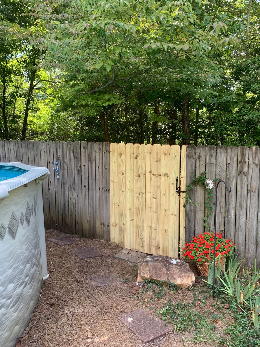 Fence Repair for Alpine Fence in Dahlonega, GA