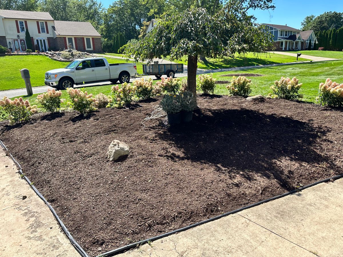 Flower Bed Services for Mow Pros in Westland, MI