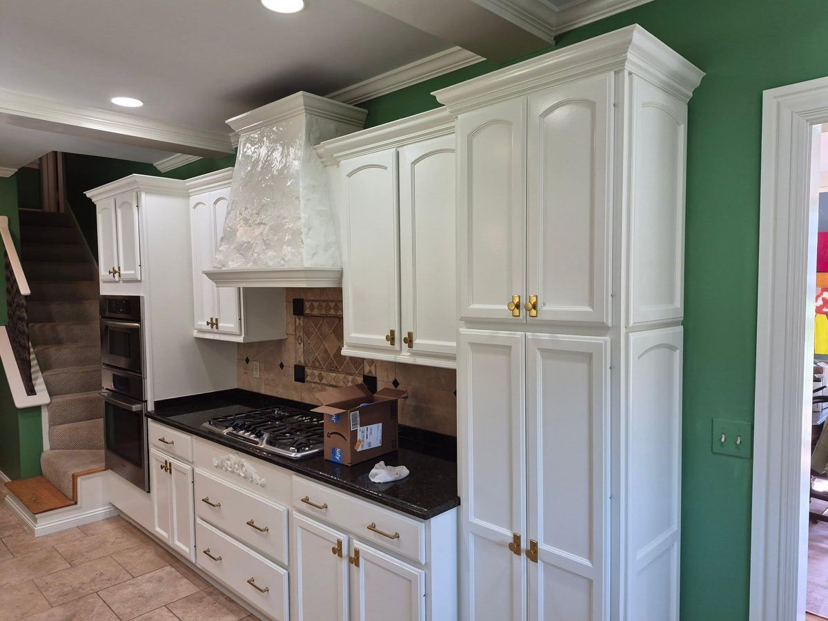 Kitchen and Cabinet Refinishing for Remarkable Painting in Tulsa, OK