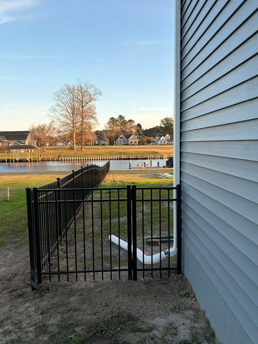 Fence Installation for RedLine Fencing in Moyock, NC