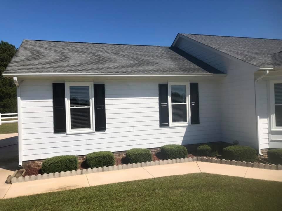 Roof Cleaning for Kenny's Lawn Care & Pressure Washing in Henderson, NC