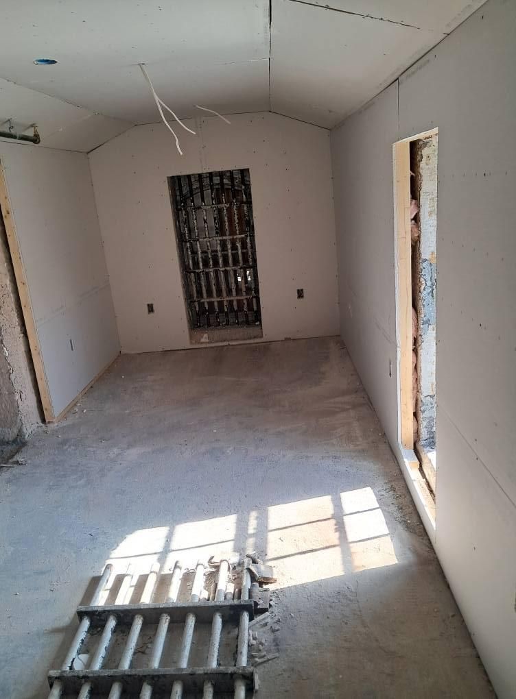 Custom Drywall Work for Premier drywall in Springvale, ME