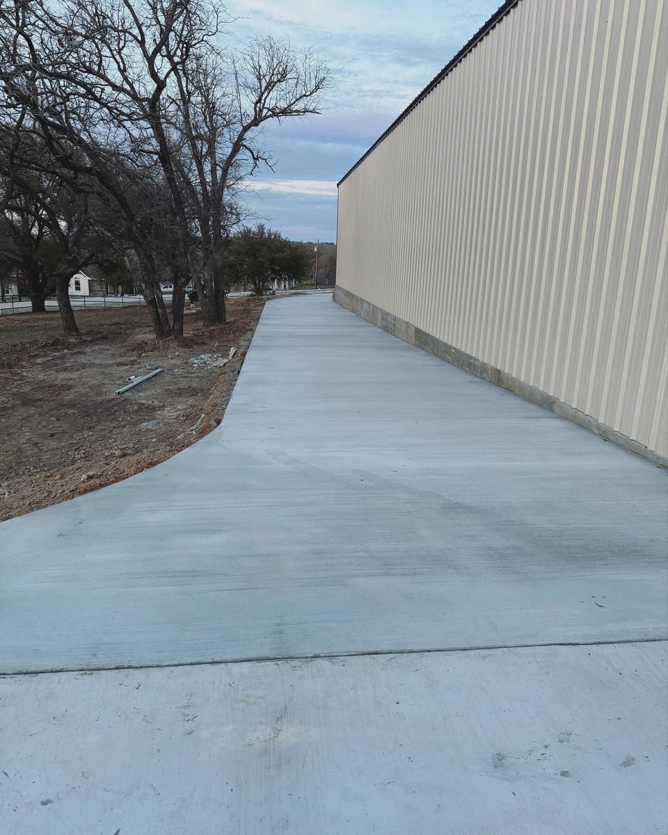 Sidewalk Installation for G2 Custom Concrete in Dallas, TX
