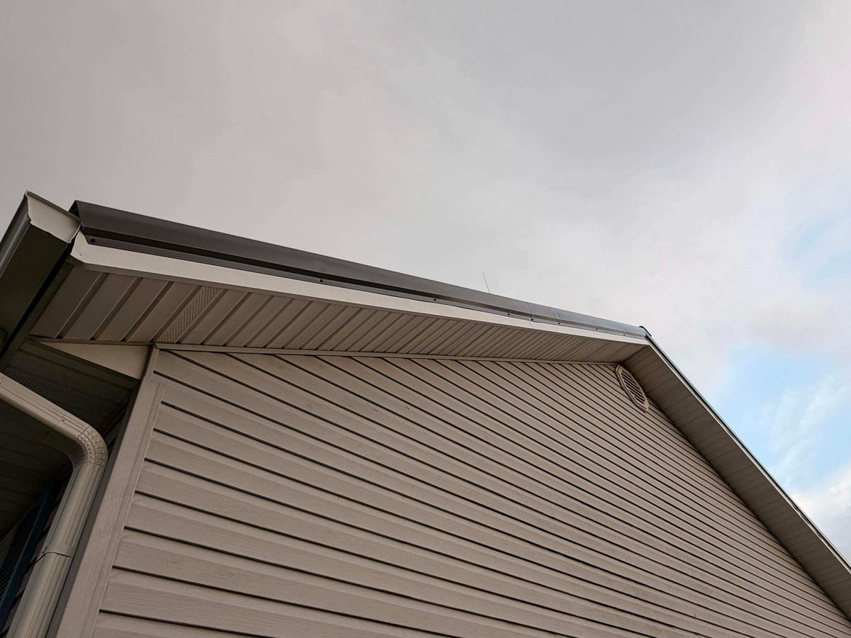 Shingle Roofing systems for KY Gutter Pro & Specialty Roofing Systems in Monticello, KY