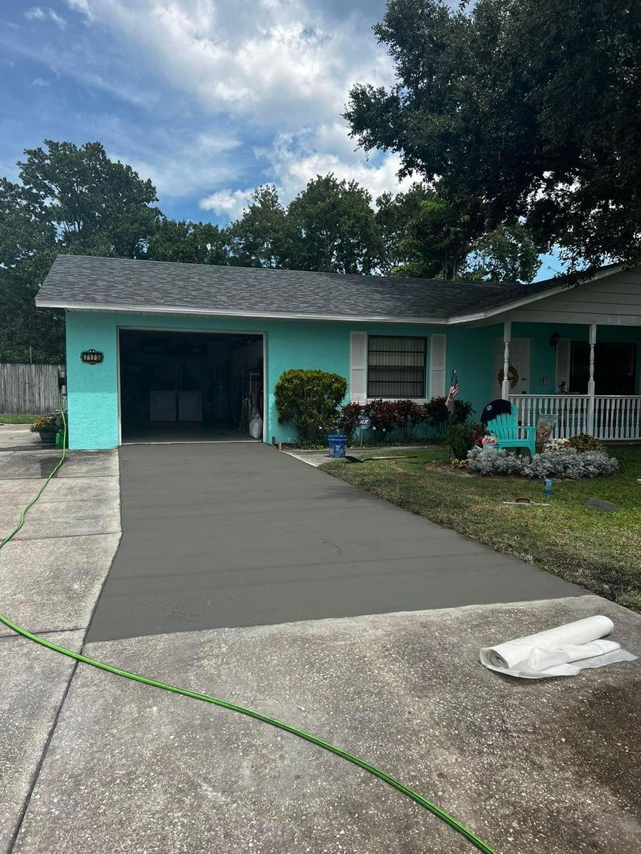 Driveway Repair & Replacements for Green Hammer Concrete in Palm Bay, Florida