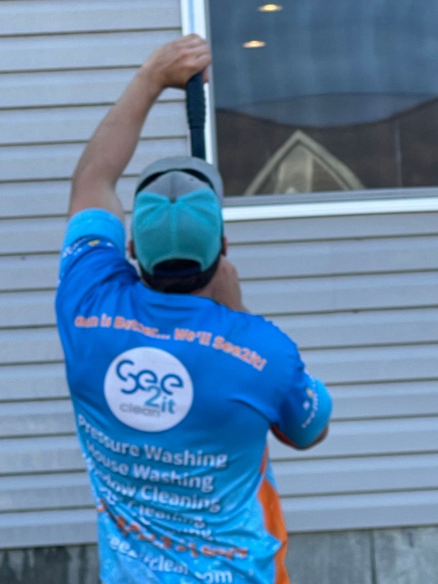 House Washing for See2it Clean in St Louis, MO