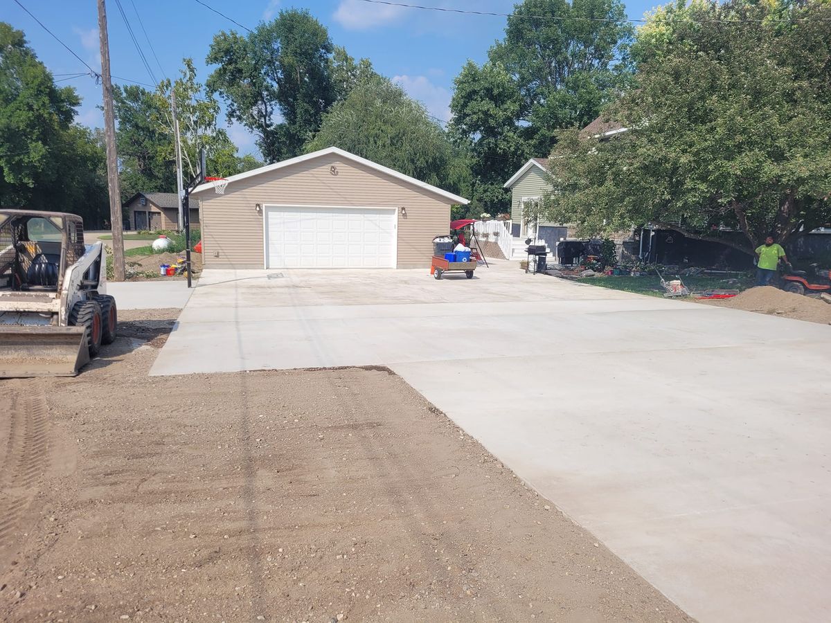 Concrete Slab Construction for Cousins Construction in Murdock, MN
