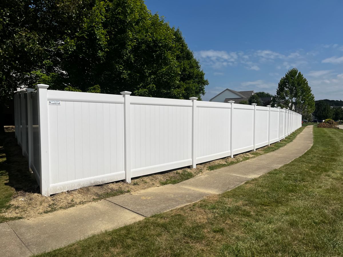 Fence Installation for Castle Fence and Deck LLC in Medina, OH