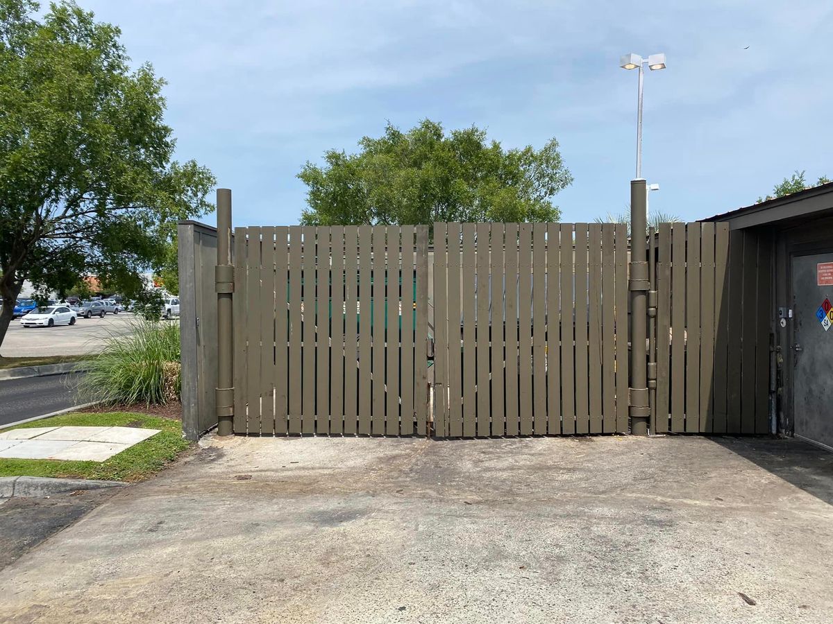 Metal and Vinyl Fence Restoration for Pristine Power Wash Pros in Longs, NC