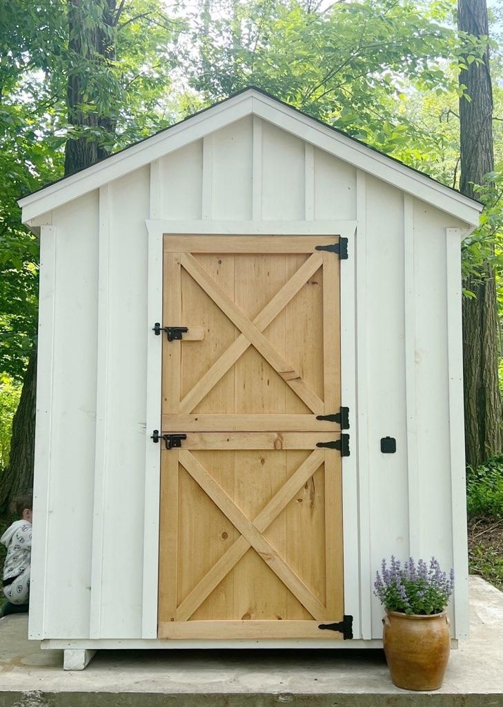 Walk-in coops for Pond View Mini Structures in  Strasburg, PA