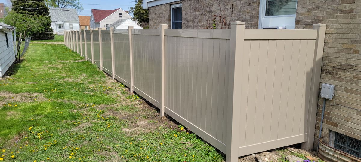 Fence Installation for Friedrich Fence in Sterling, IL