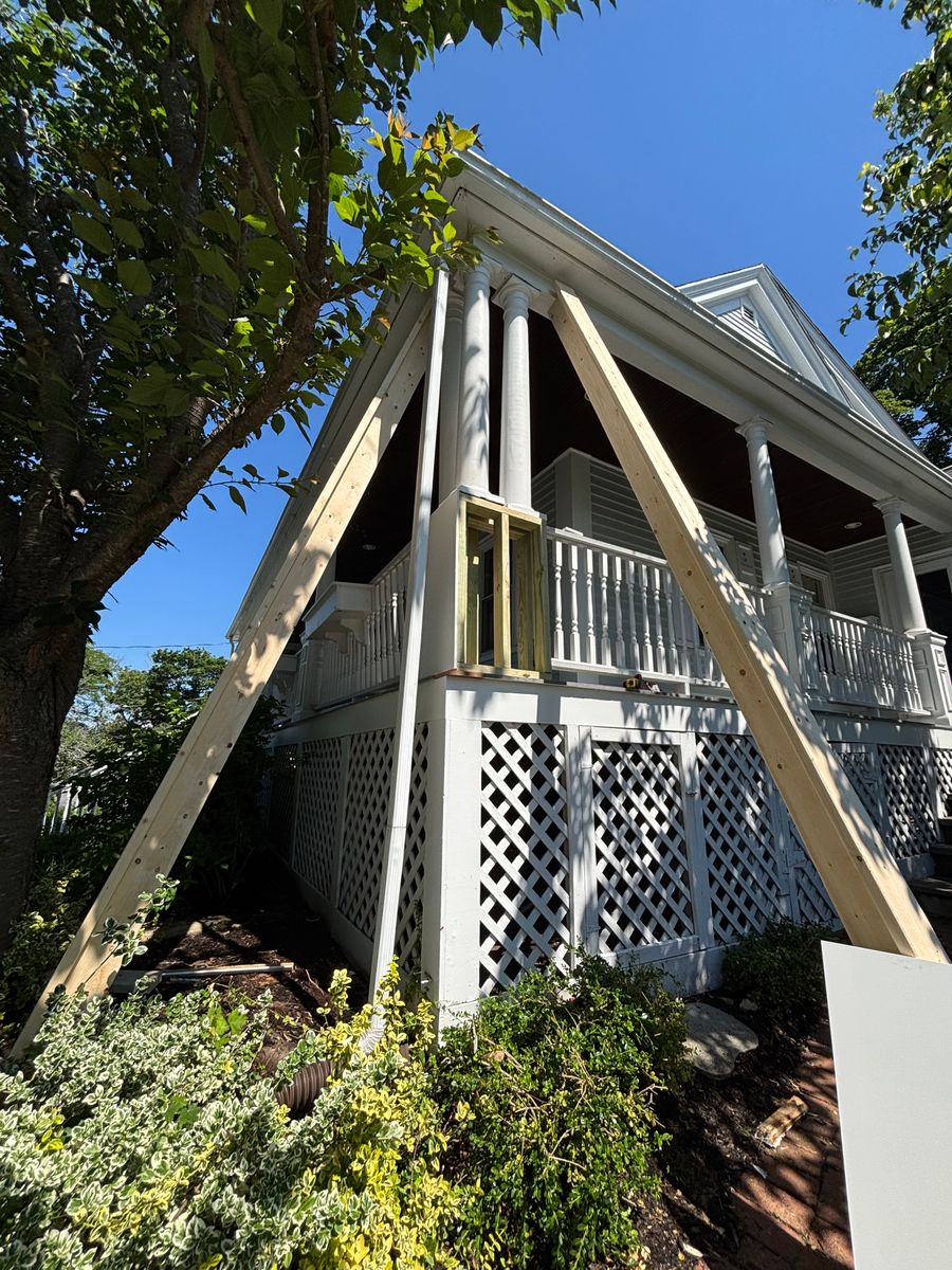 EXTERIOR CARPENTRY & DECKS (SELECT RENOVATIONS) for Milton Carpentry Services in Beverly, MA