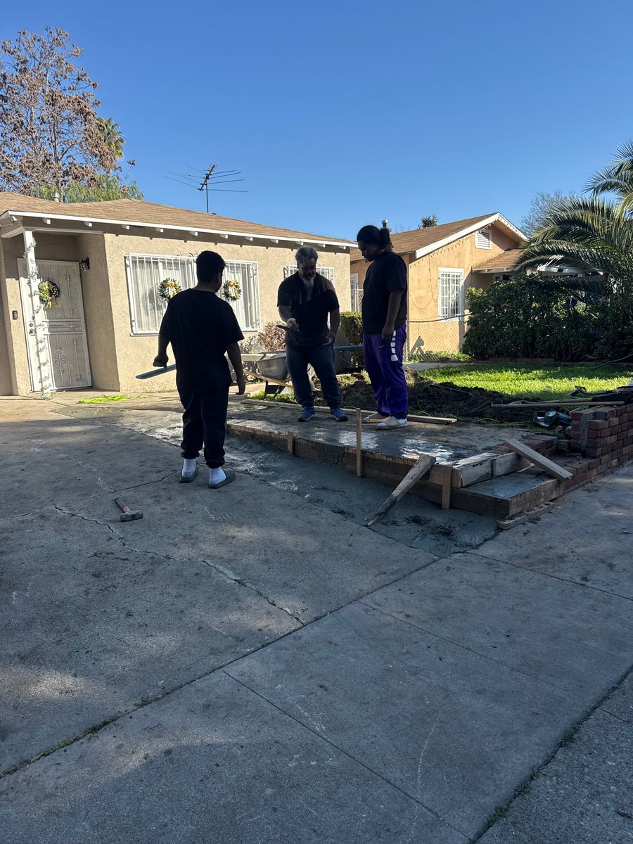Concrete Sidewalk Installation for 4 Seasons Concrete Inc. in Gardena, CA