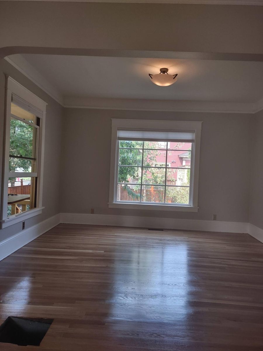 Floor Installation for Smithe Hardwood Flooring  in Sandy, OR