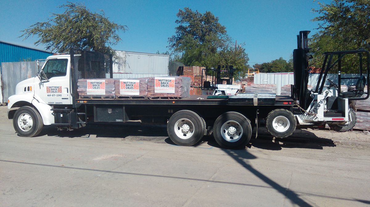 Brick Selection Consultation for Huttash Brick Sales in Dallas, TX