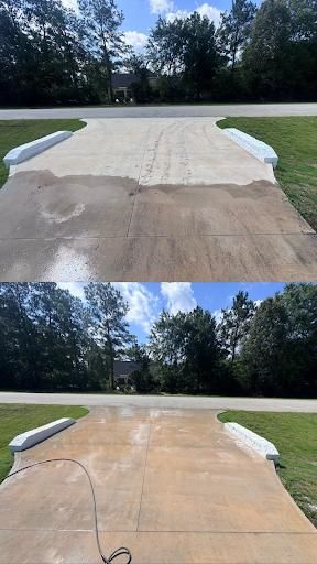 Driveway and Sidewalk Cleaning for Royal wash in The Woodlands, TX