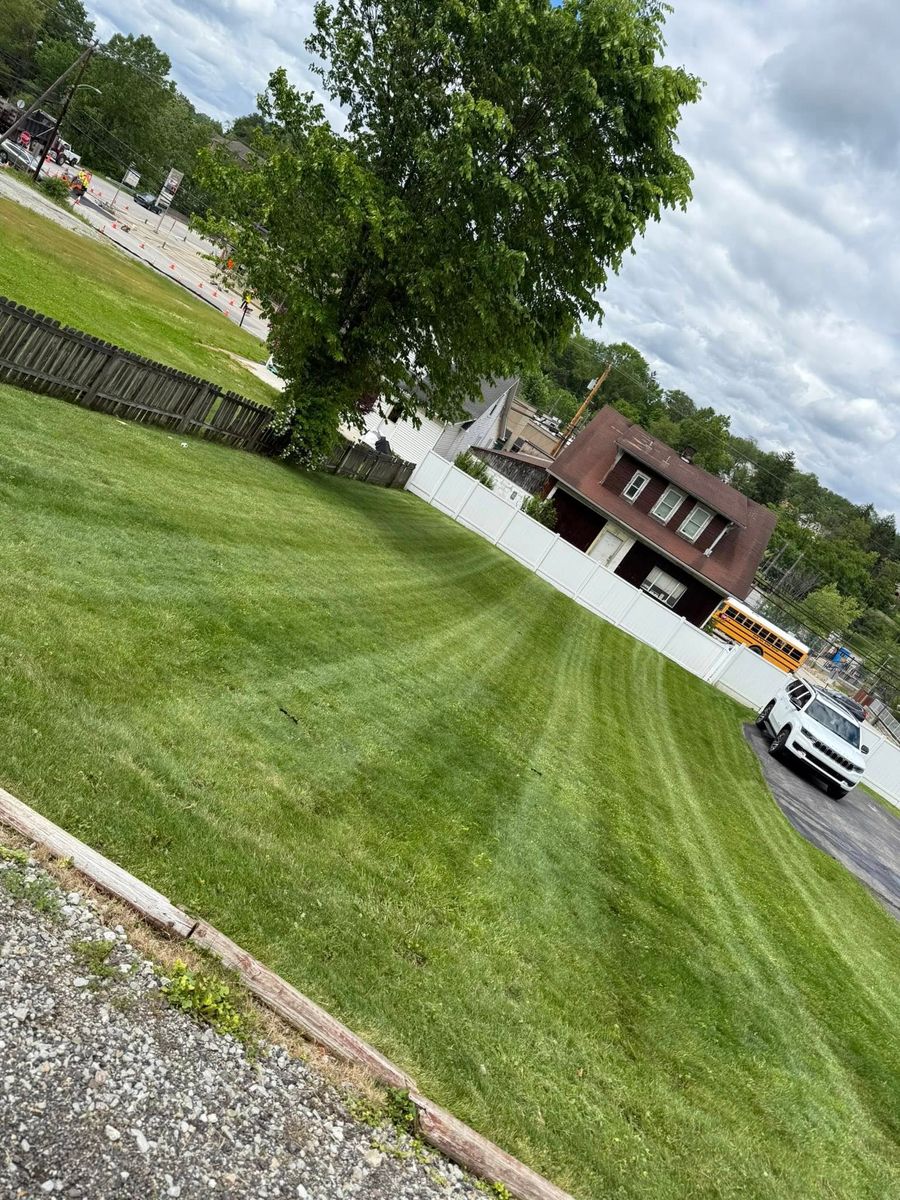 Lawn Maintenance for Wilder Landscaping Services in South Park, PA