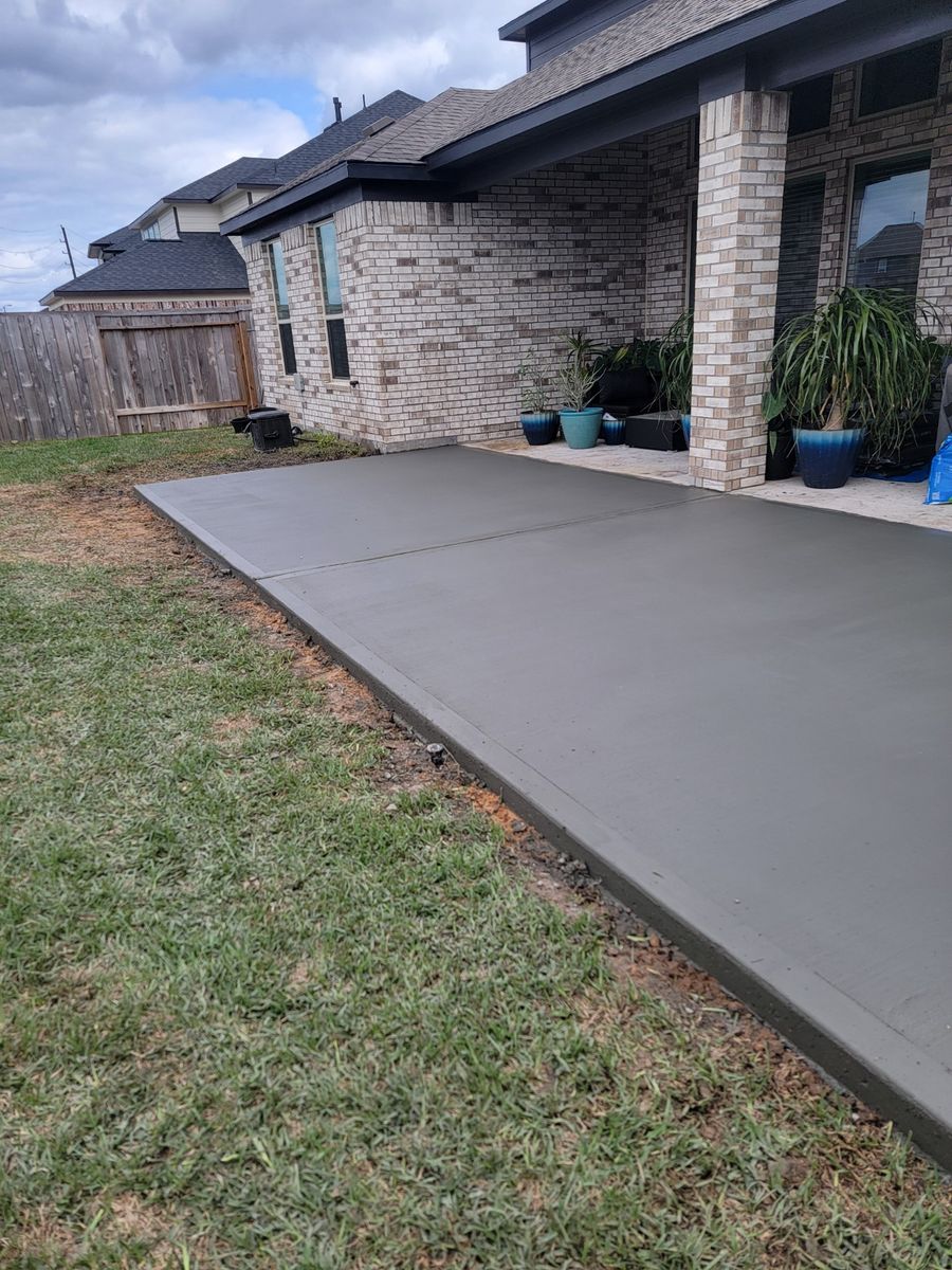 Concrete for Silver Mines Landscape & Construction, LLC. in Houston, TX