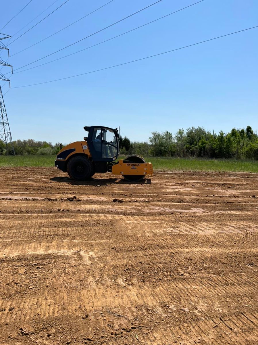 Sitework for Danny Rhodes Trucking & Excavation in Shepherdsville, KY