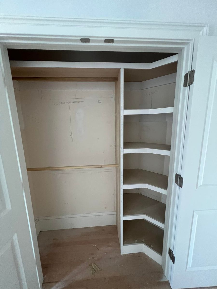 Custom Closets for A Cut Above Custom Builders, LLC in Morehead City, NC