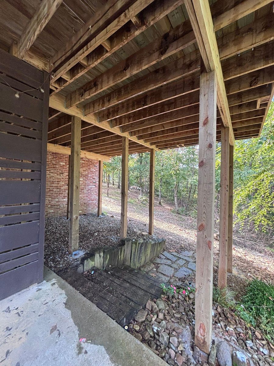 Deck and Patio Construction for Natural State Deck Builders in Pea Ridge, AR