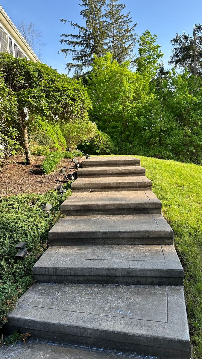 Steps for Greenscaping & Masonry LLC in Bethel, CT