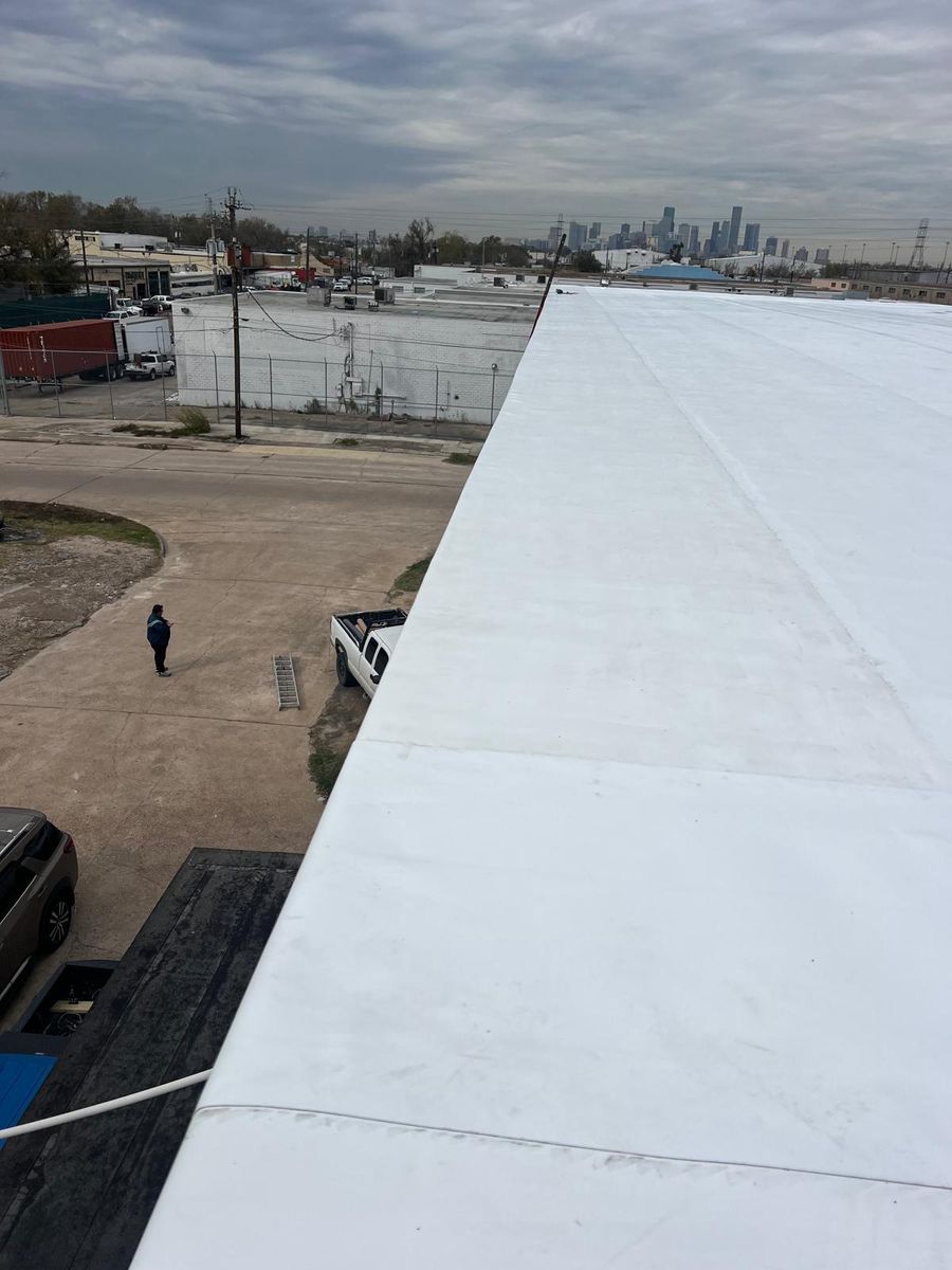 Commercial Roofing for E & E Roofing & Exteriors LLC in Baytown, TX