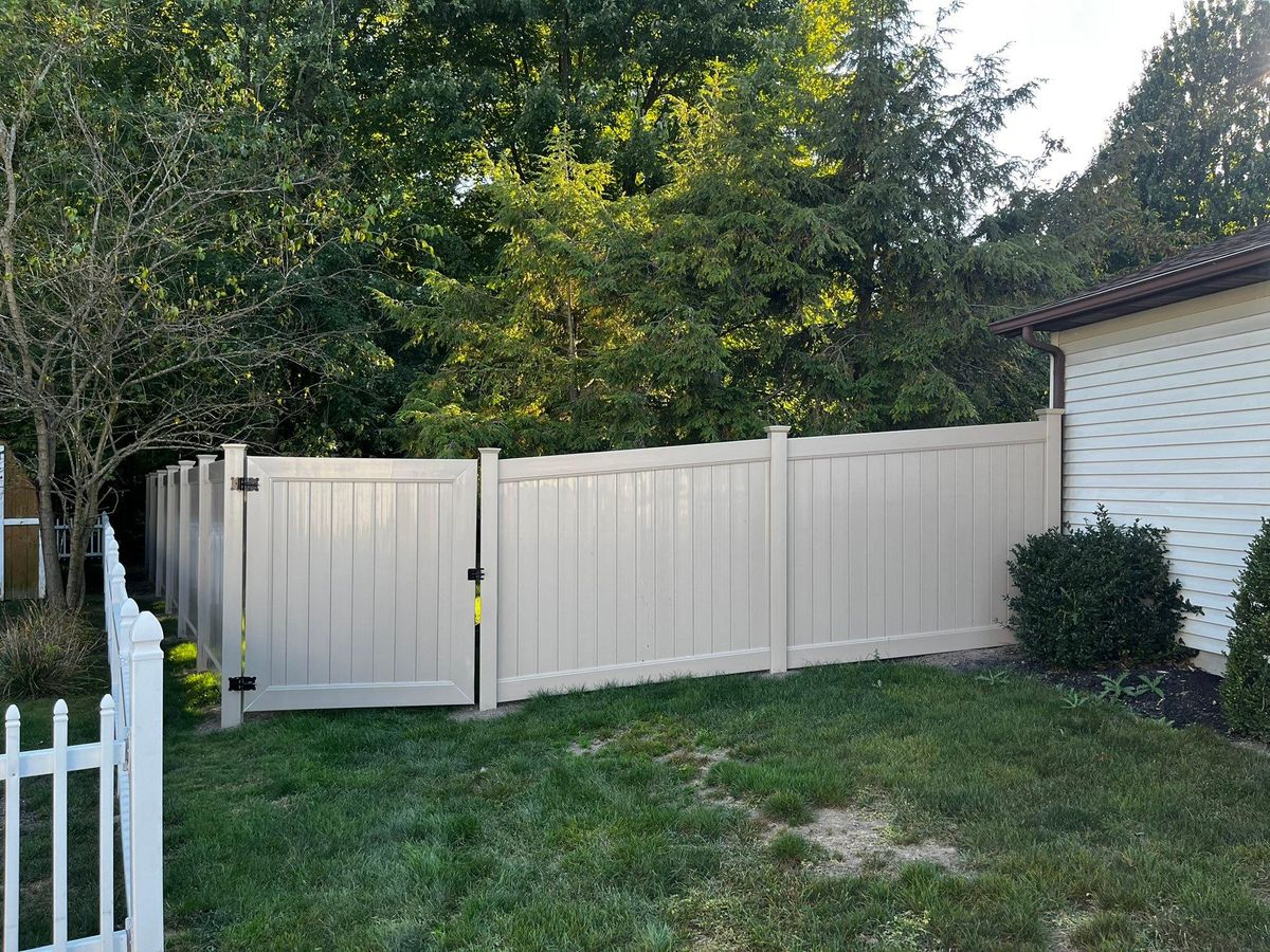 Fence Repair for Castle Fence and Deck LLC in Medina, OH