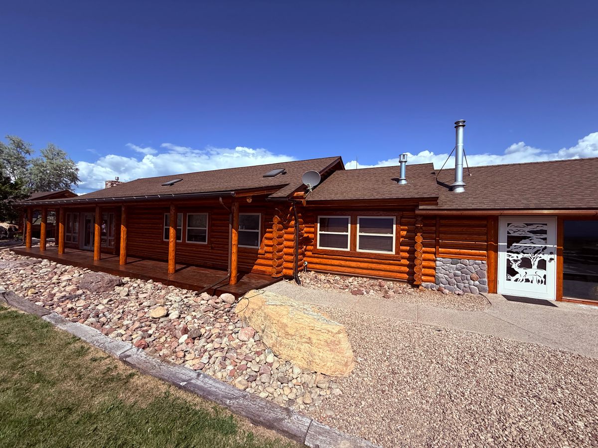 Log replacement and repair. for Wild West Log home specialists in Corvallis, MT