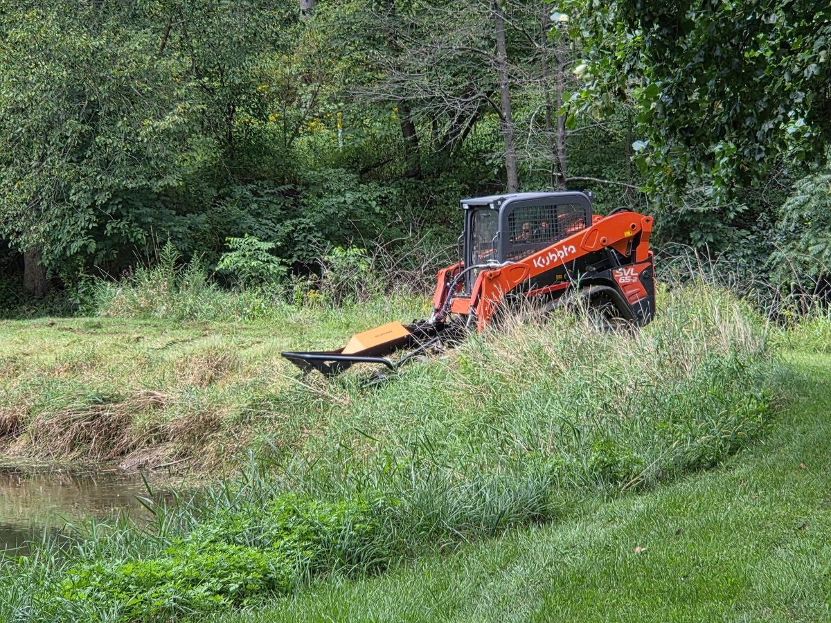 Brush Cutting and Field Mowing for Seals Outdoor Services in Ashland County Ohio and surrounding counties, 