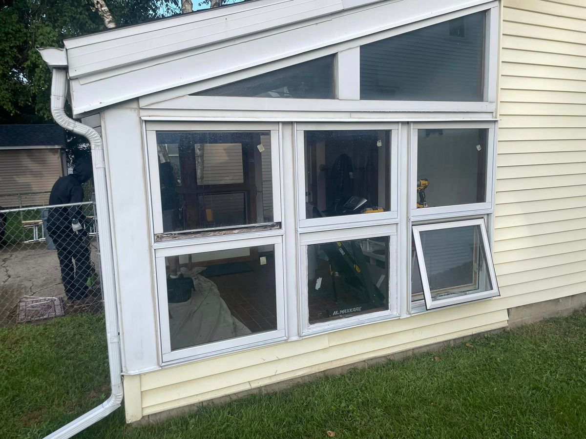 Window Installation for Blue Collar Construction in Vicksburg, MI