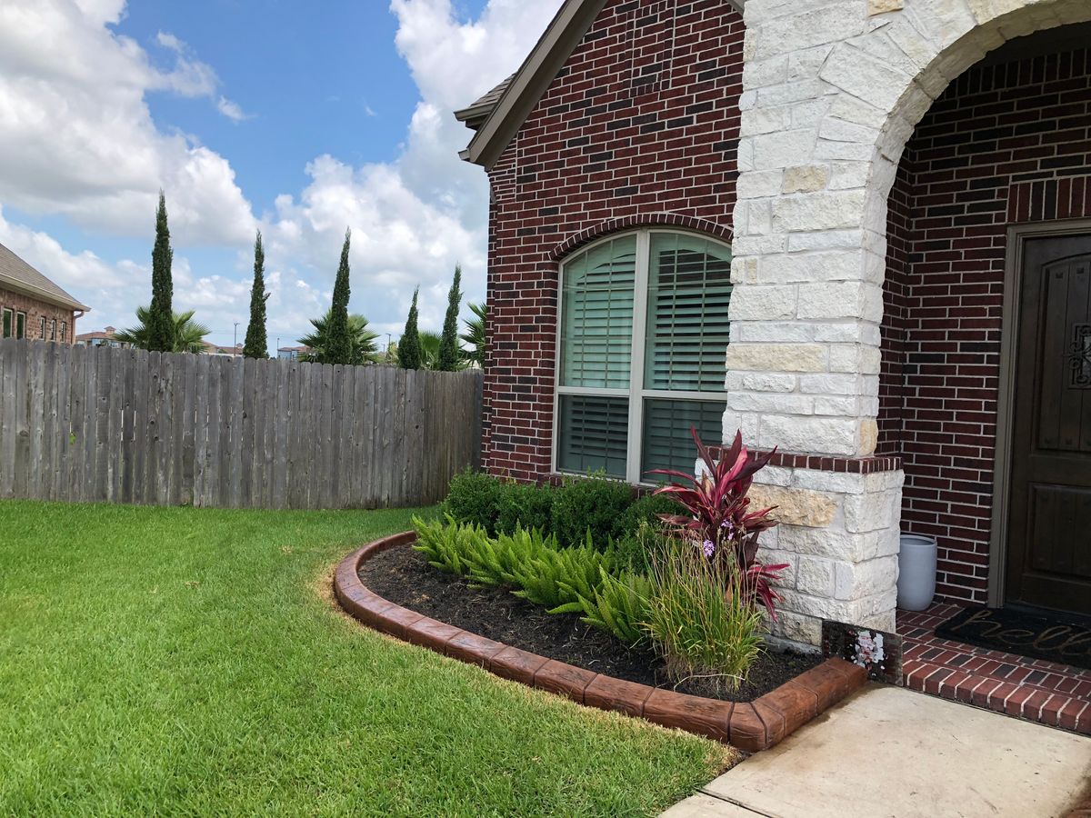 Landscaping for Texas Curb N Borders in Houston, TX