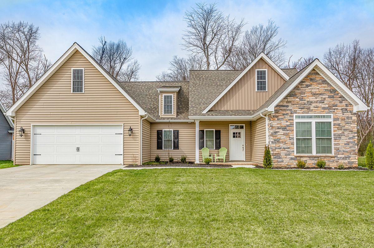 Vinyl Windows for Corbitt Vinyl Products in Hazlehurst, GA