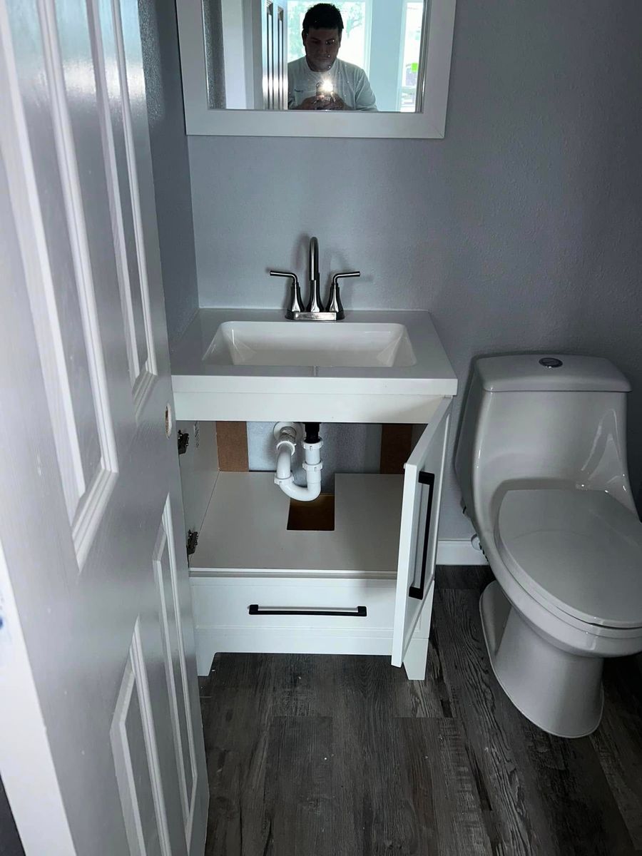 Toilet Repairs and Installation for Precision Plumbing LLC in Liberty County, TX