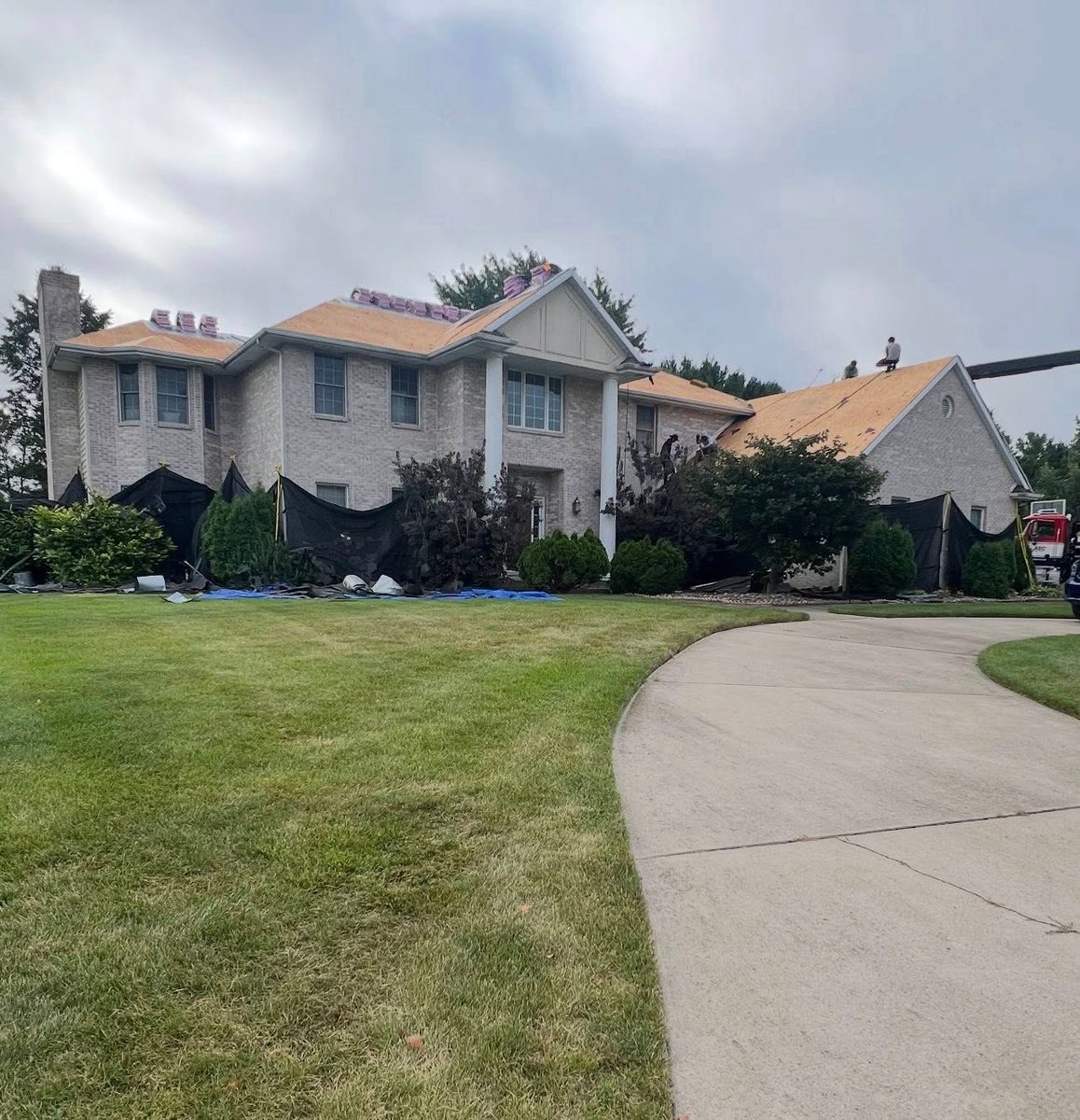 Roofing Repairs for Bermuda Roofing and Remodeling in Elkhart, IN