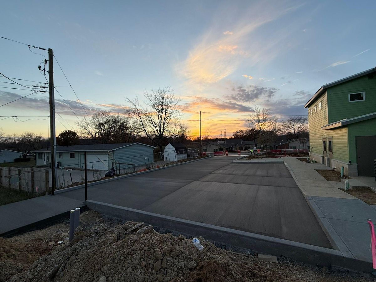 Porches, Patios, & Firepits for Whitfield Concrete Construction in Solsberry, IN
