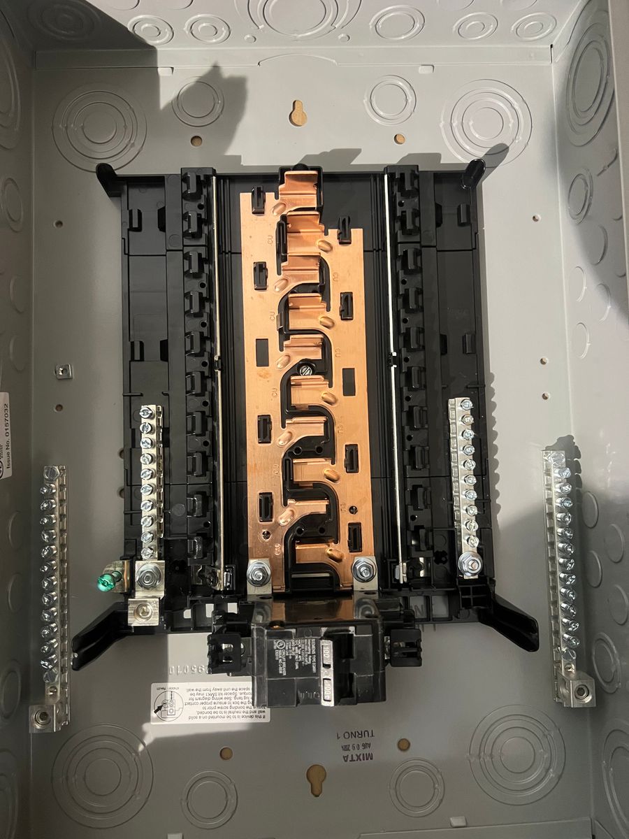 Remodel / Custom Home Electrical Work for Li Electric of TN in Columbia, TN