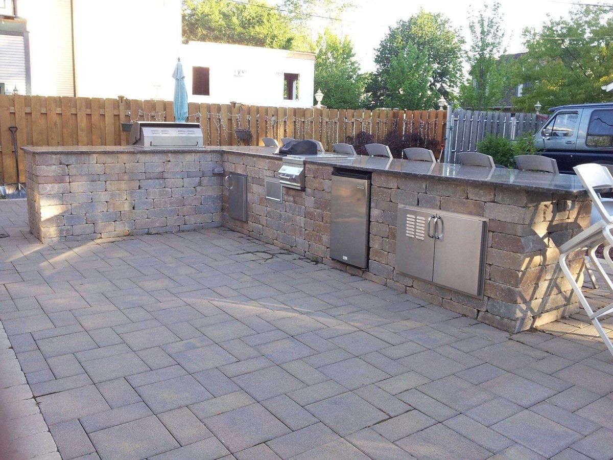 Patio Design & Construction for Alvarez Pavingstone INC. in Lyons, IL