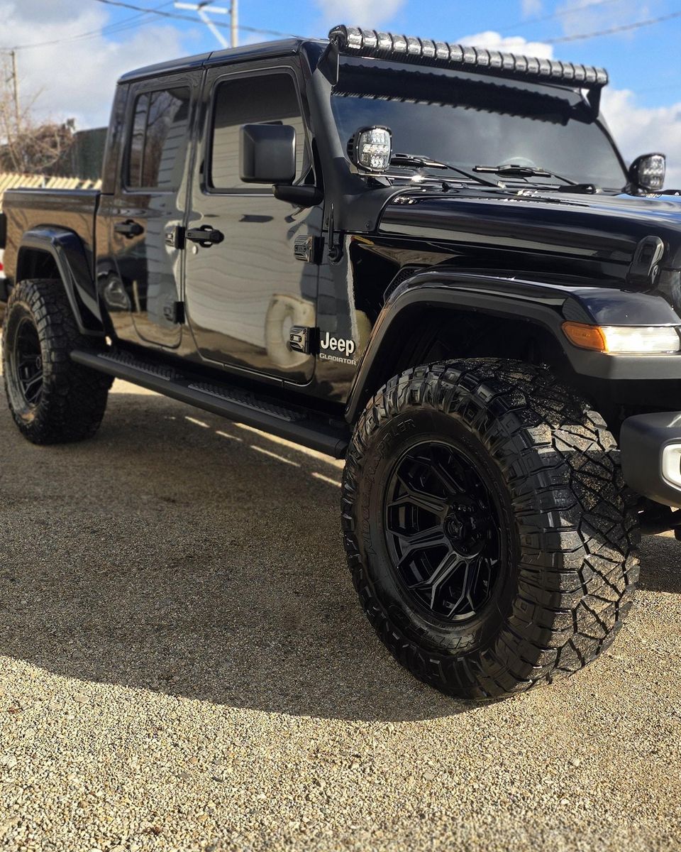 Full Detail Service for Luxury Auto Detail in Peoria, IL