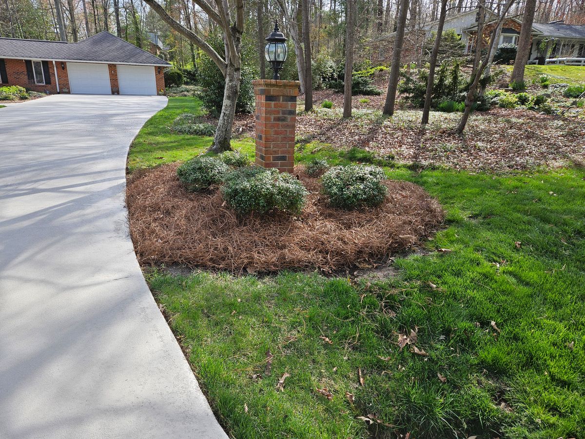 Pine Needles, Mulch & Dirt/Top Soil Delivery and Installation for Gallimore’s Lawn Care in Thomasville, NC